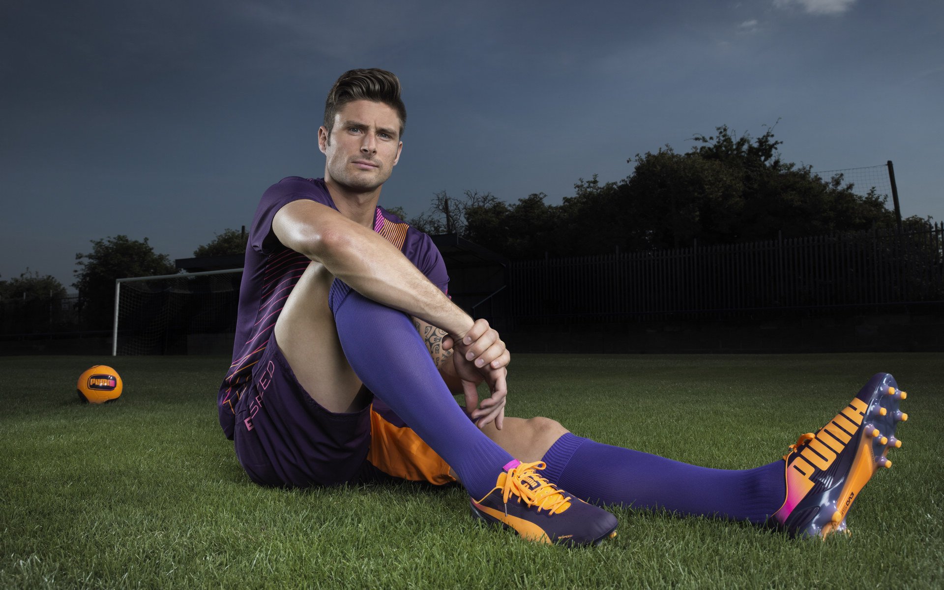 引擎轰鸣与城市心跳，欧文在F1街道赛之夜的绝地反击